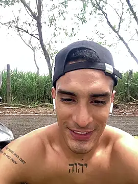 Snapshot of Maicol_xxxx chatting on 02.22.26 Maicol xxxx online show from 02.22.26