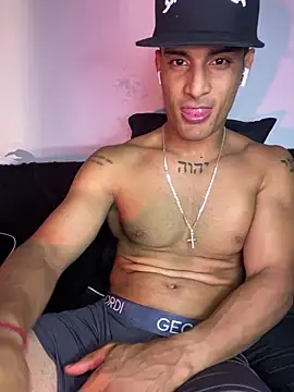 Snapshot of Maicol_xxxx chatting on 03.10.26 Maicol xxxx online show from 03.10.26