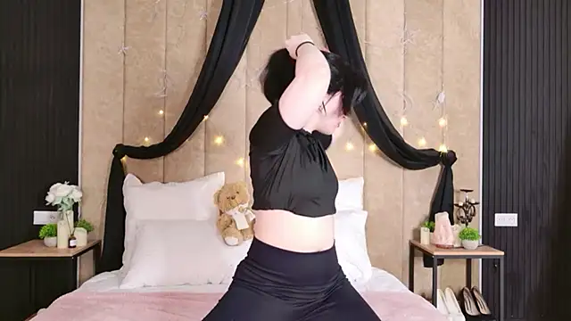 Milana Cold online show from 02.01.26