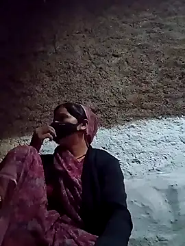 Snapshot of Bharti_thakurr chatting on 01.12.26 Bharti thakurr online show from 01.12.26