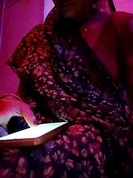 Snapshot of mantraverma chatting on 06.02.26 mantraverma online show from 06.02.26