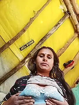 Snapshot of Cuty_priti chatting on 01.12.26 Cuty priti online show from 01.12.26