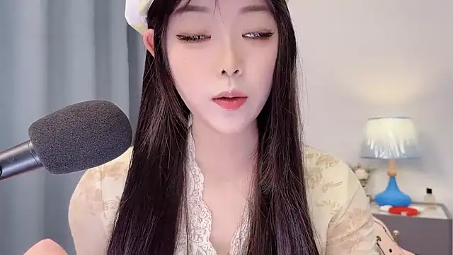 smalldaisy online show from 04.24.26