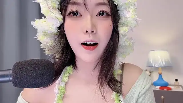 smalldaisy online show from 04.28.26
