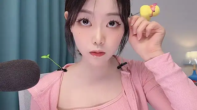 smalldaisy online show from 05.04.26