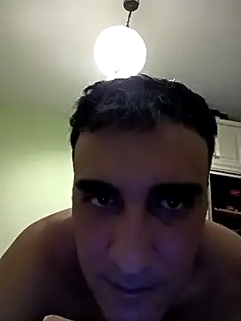 Snapshot of damisexhot chatting on 12.19.25 damisexhot online show from 12.19.25