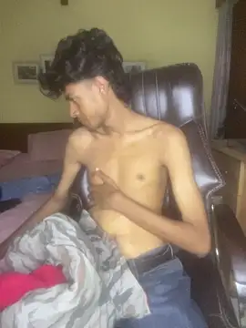 Snapshot of tooexpensive chatting on 12.22.25 tooexpensive online show from 12.22.25