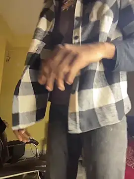 Snapshot of tooexpensive chatting on 02.03.26 tooexpensive online show from 02.03.26