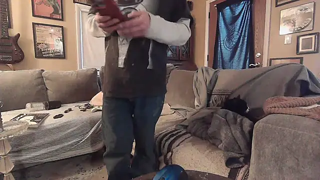 Snapshot of Gr4tefulCock chatting on 02.05.25 Gr4tefulCock online show from 02.05.25