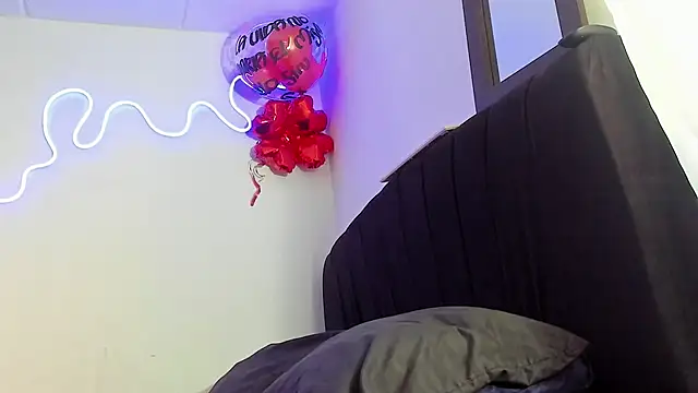 Lili Evanss online show from 03.13.26