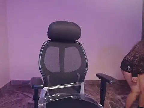 Snapshot of SweetNeena chatting on 02.02.26 SweetNeena online show from 02.02.26