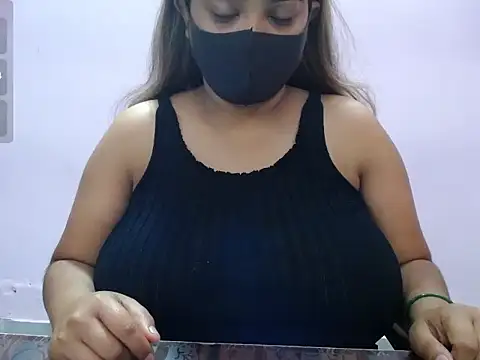 Snapshot of SweetNeena chatting on 02.09.26 SweetNeena online show from 02.09.26