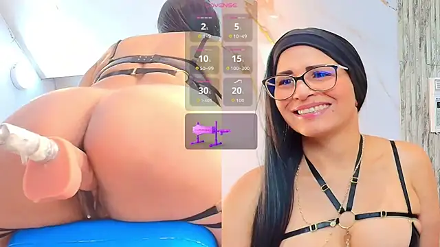 Snapshot of Isis_car0lina chatting on 03.10.26 Isis car0lina online show from 03.10.26