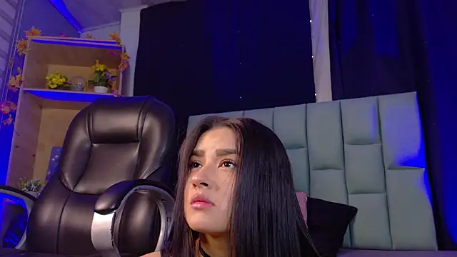 Emilyy05  online show from 04.22.26