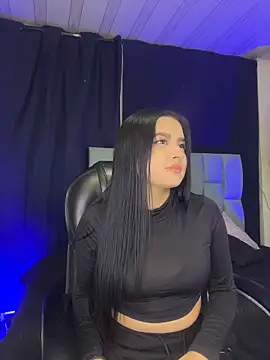 Emilyy05  online show from 06.12.26