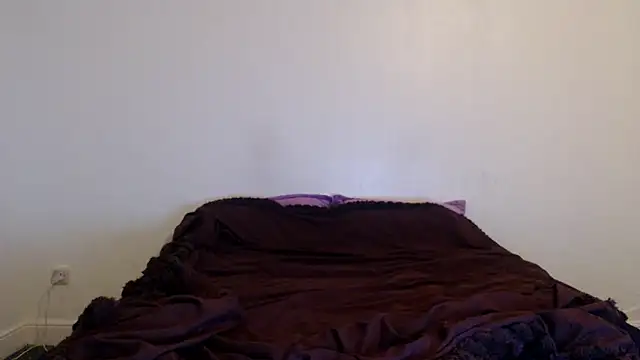 Stella John online show from 04.21.26