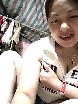 Lucky cutee online show from 02.17.26