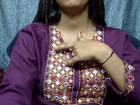 cute Dirty Diva online show from 05.07.26