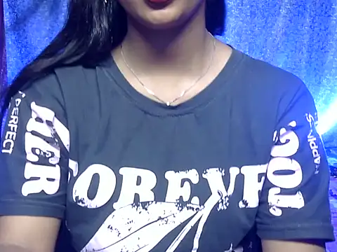 cute Dirty Diva online show from 05.17.26