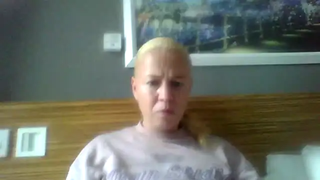 jennyblondeuk online show from 04.04.26