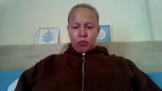 jennyblondeuk online show from 05.07.26