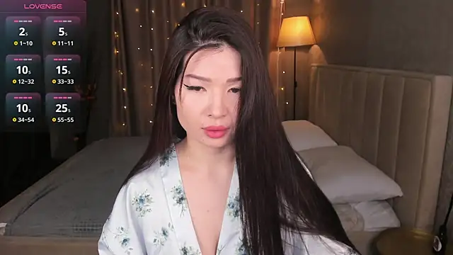 Lea Apple online show from 05.08.26