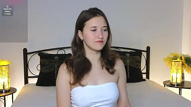 Snapshot of JesseCaits chatting on 07.23.26 JesseCaits online show from 07.23.26