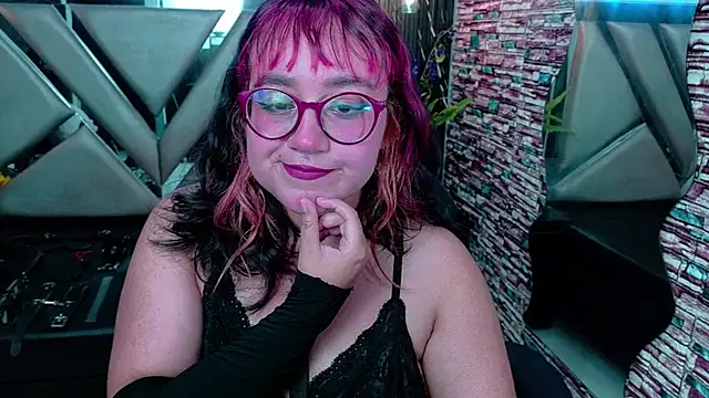 Nami Nerona online show from 02.02.26