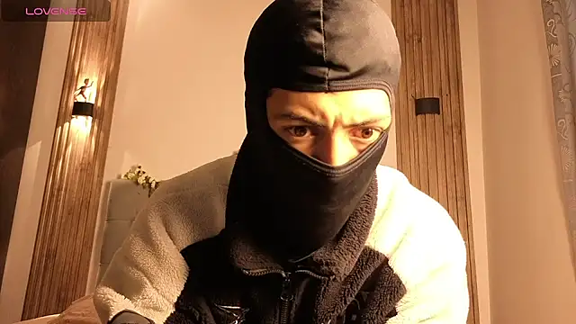 cute emmma online show from 04.24.26