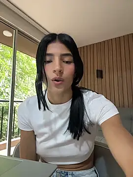 Ema Rose  online show from 05.01.26