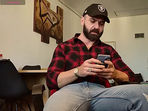 Snapshot of DamonSalvatore2 chatting on 05.31.26 DamonSalvatore2 online show from 05.31.26