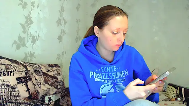 Snapshot of CrystallAngel chatting on 02.08.26 CrystallAngel online show from 02.08.26