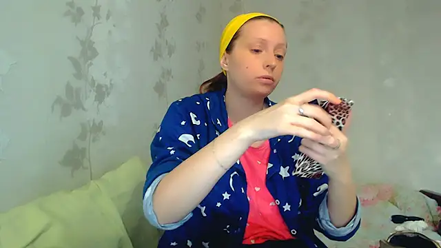 Snapshot of CrystallAngel chatting on 03.19.26 CrystallAngel online show from 03.19.26