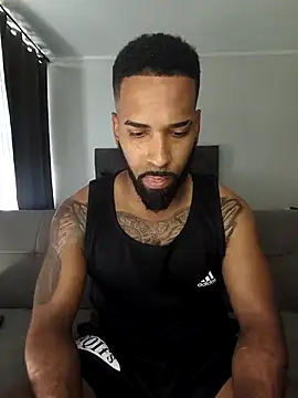 Snapshot of Chocoficial chatting on 02.11.26 Chocoficial online show from 02.11.26