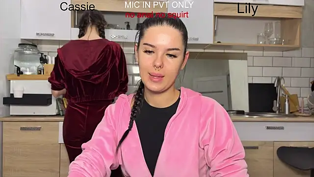 Snapshot of girls_secrets chatting on 01.13.26 girls secrets online show from 01.13.26