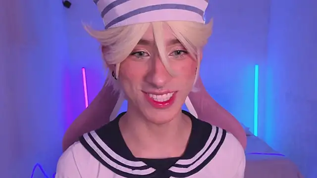 Snapshot of Kitsuneplay_ chatting on 12.22.25 Kitsuneplay online show from 12.22.25