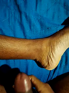 Snapshot of 997679 chatting on 12.22.25 997679 online show from 12.22.25