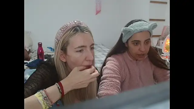 Snapshot of BarbieBlondieGirl chatting on 01.10.26 BarbieBlondieGirl online show from 01.10.26