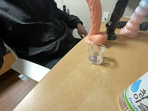 koreanbottom03 online show from 03.19.26