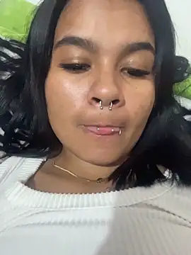 Snapshot of Chloe_cortes chatting on 05.11.26 Chloe cortes online show from 05.11.26