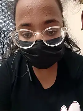 Snapshot of MaggieTelugu-15 chatting on 12.23.25 MaggieTelugu-15 online show from 12.23.25