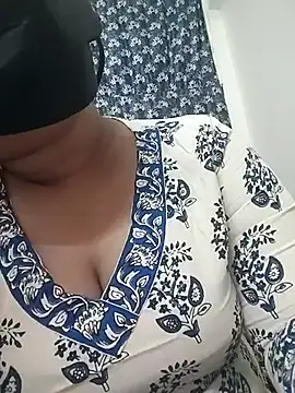 Snapshot of MaggieTelugu-15 chatting on 03.18.26 MaggieTelugu-15 online show from 03.18.26