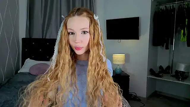 Snapshot of Zoe__Page chatting on 01.16.26 Zoe Page online show from 01.16.26