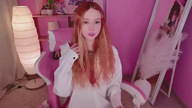 Snapshot of Zoe__Page chatting on 03.16.26 Zoe Page online show from 03.16.26