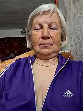 KlaudiaDarling online show from 04.24.26