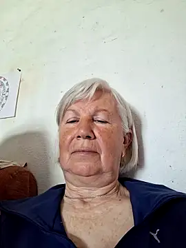 KlaudiaDarling online show from 05.04.26