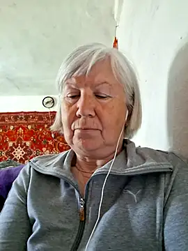 Snapshot of KlaudiaDarling chatting on 05.08.26 KlaudiaDarling online show from 05.08.26