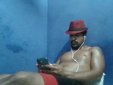 Snapshot of bigdick211292 chatting on 02.17.26 bigdick211292 online show from 02.17.26