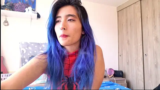 Snapshot of LunaisBack chatting on 03.05.26 LunaisBack online show from 03.05.26