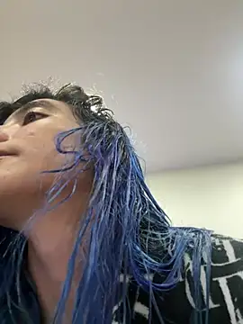 Snapshot of LunaisBack chatting on 03.18.26 LunaisBack online show from 03.18.26